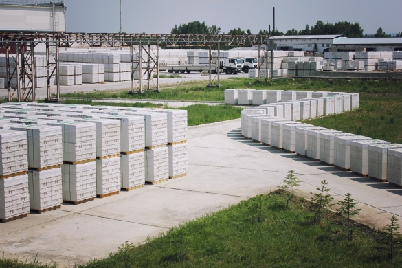Фото блоки газобетона в палетах на производстве