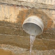 thumb_585.jpg