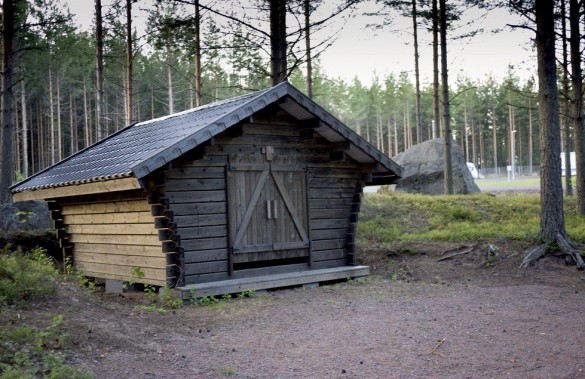 Чем обшить дровницу, дровяник и дровник