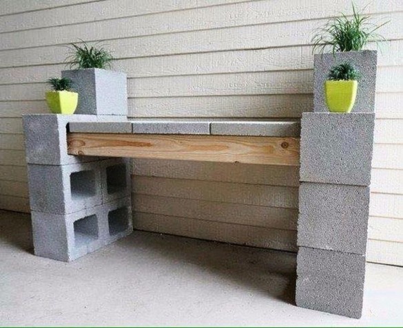 Садовая скамейка из керамзитобетонных блоков