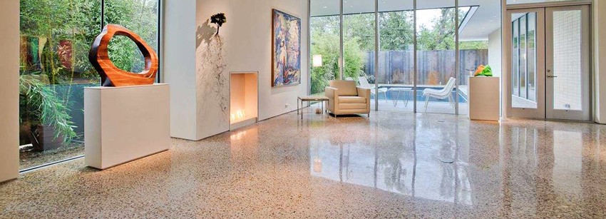 Шлифованный бетонный пол в доме - 42 фото