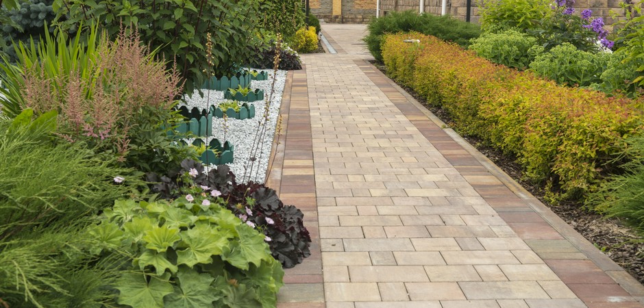 Тротуарная вибропрессованная плитка - лучший выбор для мощения участка ...